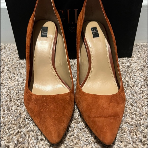 Rust colored heels! - Picture 2 of 4